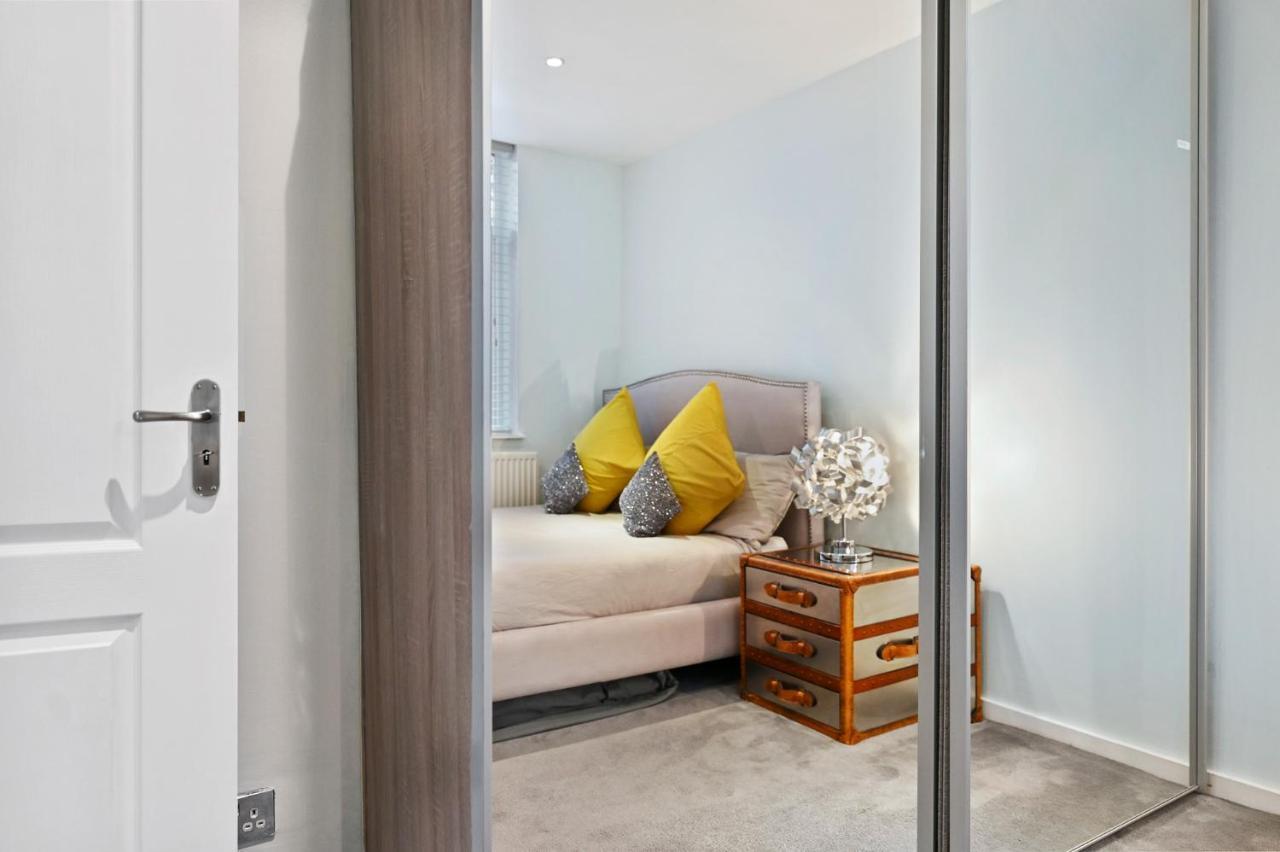 Hampstead Opulence Apartment - Luxurious Split Level Property Лондон Екстер'єр фото
