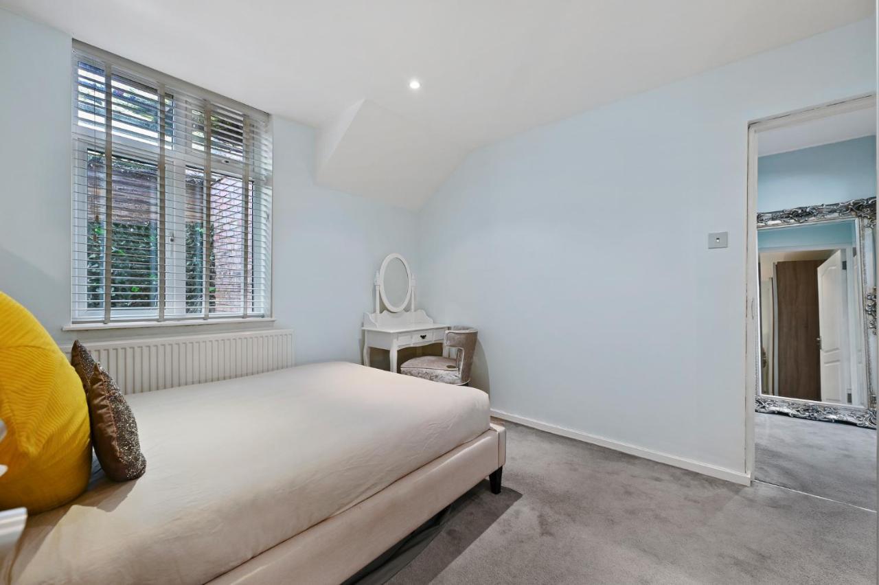 Hampstead Opulence Apartment - Luxurious Split Level Property Лондон Екстер'єр фото